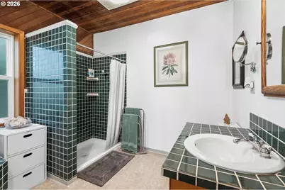 36189 Highway 58, Pleasant Hill, OR 97455 - Photo 15