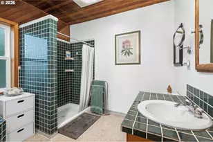 36189 Hwy 58, Pleasant Hill, OR 97455 - Photo 15