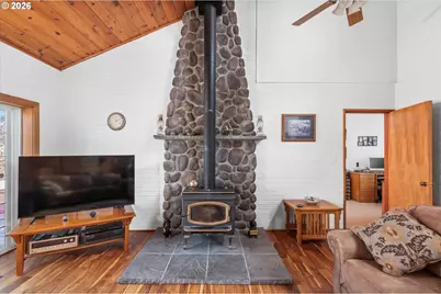 36189 Highway 58, Pleasant Hill, OR 97455 - Photo 7