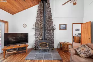 36189 Hwy 58, Pleasant Hill, OR 97455 - Photo 7