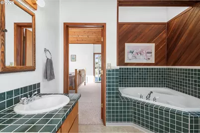 36189 Highway 58, Pleasant Hill, OR 97455 - Photo 15