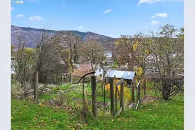 608 Columbia Ave, Lyle, WA 98635 - Photo 43