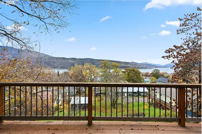 608 Columbia Ave, Lyle, WA 98635 - Photo 9