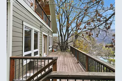 608 Columbia Ave, Lyle, WA 98635 - Photo 11