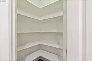 2875 SE Elliott Dr, Gresham, OR 97080 - Photo 11