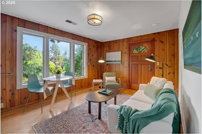 1911 SW Marigold St, Portland, OR 97219 - Photo 25