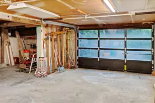 1911 SW Marigold St, Portland, OR 97219 - Photo 37