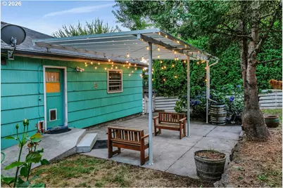 1911 SW Marigold St, Portland, OR 97219 - Photo 39