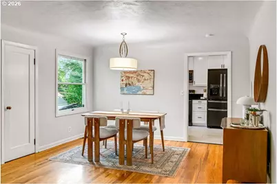 1911 SW Marigold St, Portland, OR 97219 - Photo 11