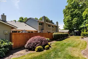9124 SW Wilshire St, Portland, OR 97225 - Photo 23
