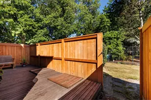 9124 SW Wilshire St, Portland, OR 97225 - Photo 21