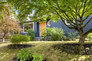 4752 SE 34th Ave, Portland, OR 97202 - Photo 1