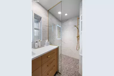 10529 SW Lancaster Rd, Portland, OR 97219 - Photo 31