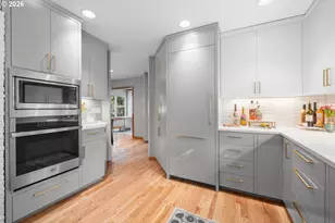 10529 SW Lancaster Rd, Portland, OR 97219 - Photo 7