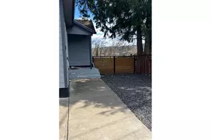 8821 SE Henderson St, Portland, OR 97266 - Photo 29