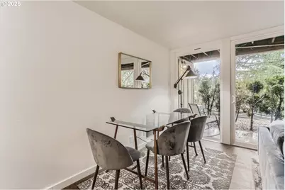 100 Kerr Pkwy #52, Lake Oswego, OR 97035 - Photo 3