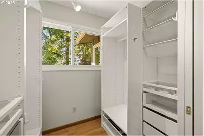 5211 SW 18th Pl, Portland, OR 97239 - Photo 23