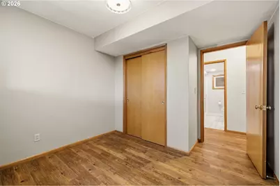 5211 SW 18th Pl, Portland, OR 97239 - Photo 39