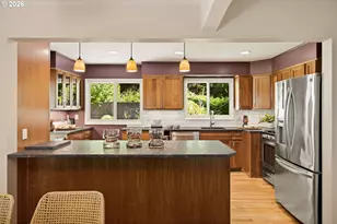 5211 SW 18th Pl, Portland, OR 97239 - Photo 13