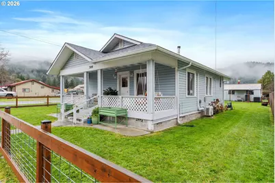 309 4th Ave, Powers, OR 97466 - Photo 1