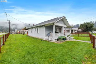309 4th Ave, Powers, OR 97466 - Photo 45