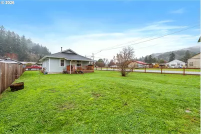 309 4th Ave, Powers, OR 97466 - Photo 31