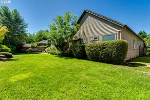 3473 Riverplace Dr, Eugene, OR 97401 - Photo 47