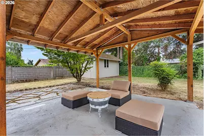 15106 SE Lincoln St, Portland, OR 97233 - Photo 31