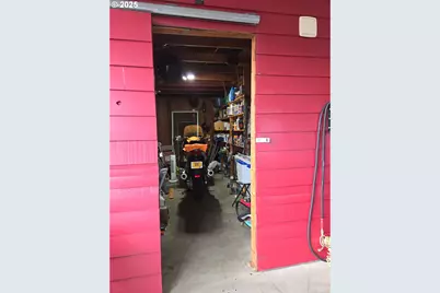 150 Buena Vista Ln, Roseburg, OR 97471 - Photo 11