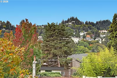 2335 NW Raleigh St #A323, Portland, OR 97210 - Photo 11