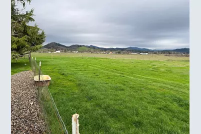 1160 Valley View Rd, Sutherlin, OR 97479 - Photo 41