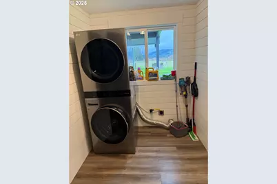 1160 Valley View Rd, Sutherlin, OR 97479 - Photo 29