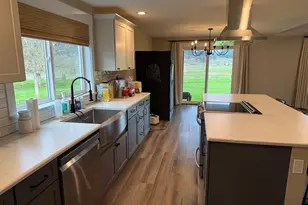 1160 Valley View Rd, Sutherlin, OR 97479 - Photo 13