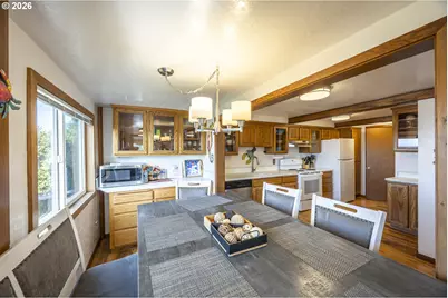 88426 2nd Ave, Florence, OR 97439 - Photo 9