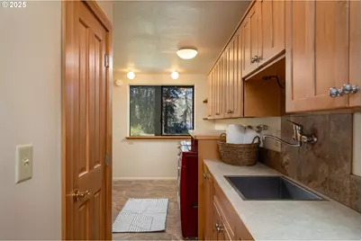 19855 NE Trunk Rd, Dundee, OR 97115 - Photo 17