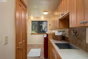 19855 NE Trunk Rd, Dundee, OR 97115 - Photo 17