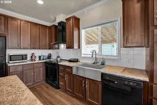1000 S McKern Ct, Newberg, OR 97132 - Photo 11
