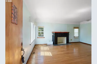 6305 N Denver Ave, Portland, OR 97217 - Photo 5