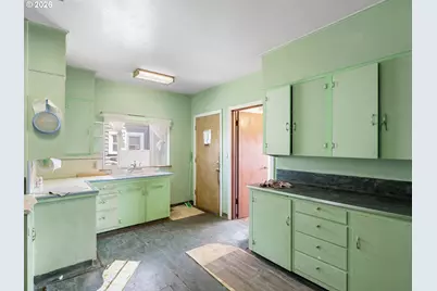 6305 N Denver Ave, Portland, OR 97217 - Photo 13