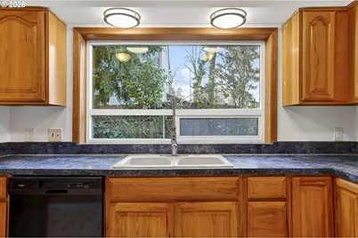 5249 NE 45th Pl, Portland, OR 97218 - Photo 15