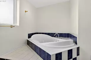 5249 NE 45th Pl, Portland, OR 97218 - Photo 35