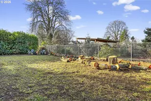 5249 NE 45th Pl, Portland, OR 97218 - Photo 45