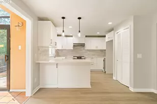 10805 SW 106th Ave, Portland, OR 97223 - Photo 19