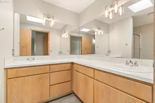 10805 SW 106th Ave, Portland, OR 97223 - Photo 35
