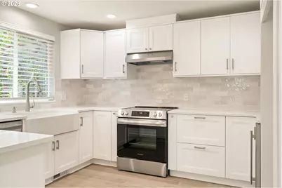 10805 SW 106th Ave, Portland, OR 97223 - Photo 15