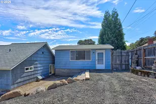 720 E 15th St, The Dalles, OR 97058 - Photo 23