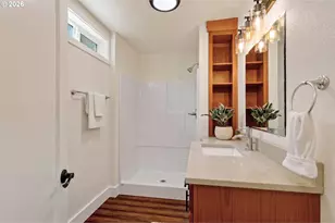 720 E 15th St, The Dalles, OR 97058 - Photo 15