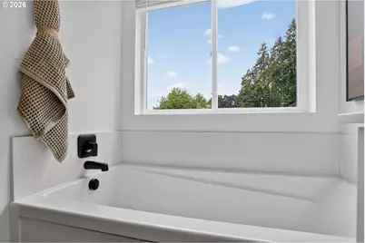 5729 Basalt Ct, Springfield, OR 97478 - Photo 13