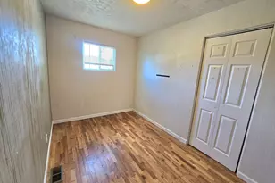 1642 NW Almond Ave, Roseburg, OR 97471 - Photo 25