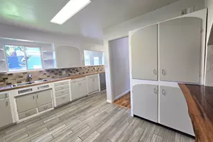 1642 NW Almond Ave, Roseburg, OR 97471 - Photo 19